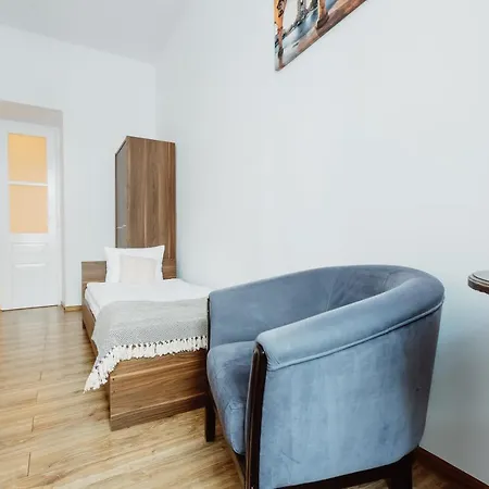 Apartament Atticus *
