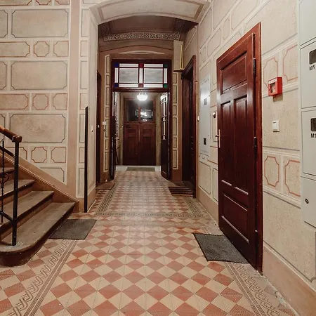 Atticus Apartament