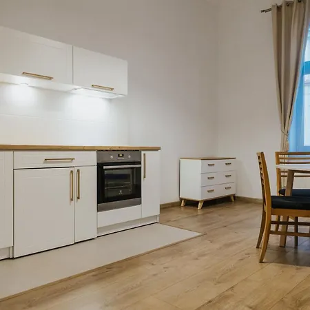 Atticus Apartment *