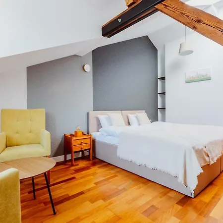Apartment Atticus Krakau