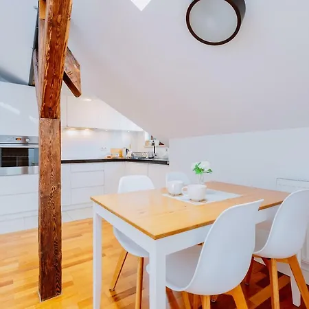 Atticus Apartment
