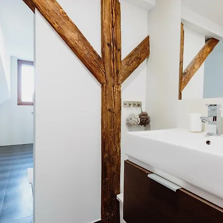 Atticus * كراكوفيا